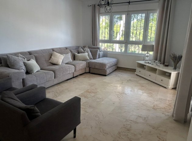 Resale - Villa * - Orihuela Costa - Lomas De Campoamor-las Ramblas