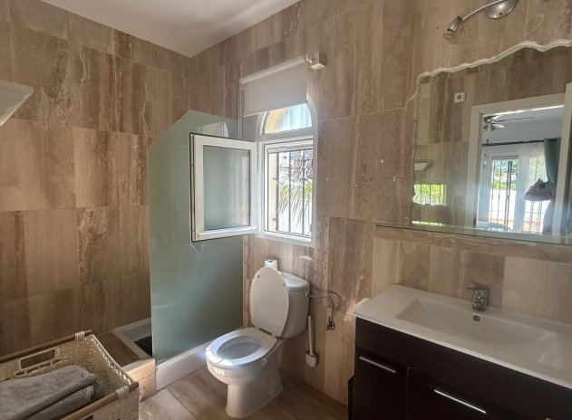 Resale - Villa * - Orihuela Costa - Lomas De Campoamor-las Ramblas