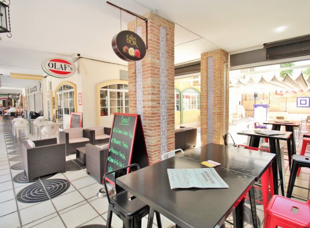 Reventa - Comercial - Villamartin - Villamartín