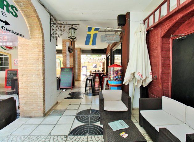 Reventa - Comercial - Villamartin - Villamartín