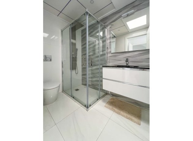 Revente - Maison mitoyenne - Bigastro