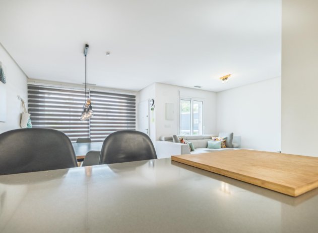 Herverkoop - Rijwoning - Torrevieja - Aguas Nuevas