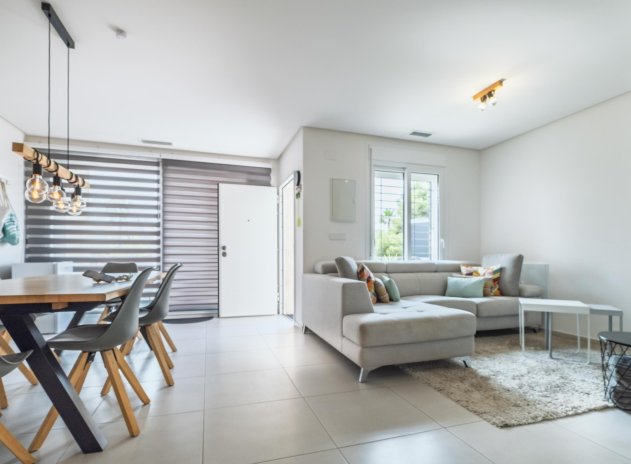 Herverkoop - Rijwoning - Torrevieja - Aguas Nuevas