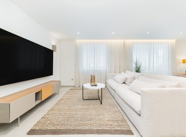 Resale - Apartment / Flat * - Torrevieja