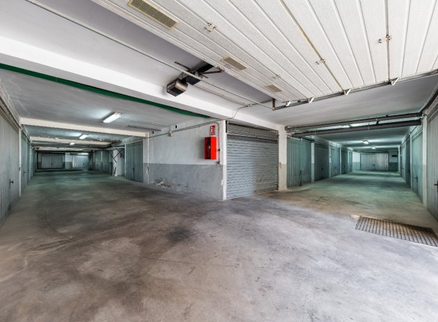 Resale - Apartment / Flat * - Torrevieja