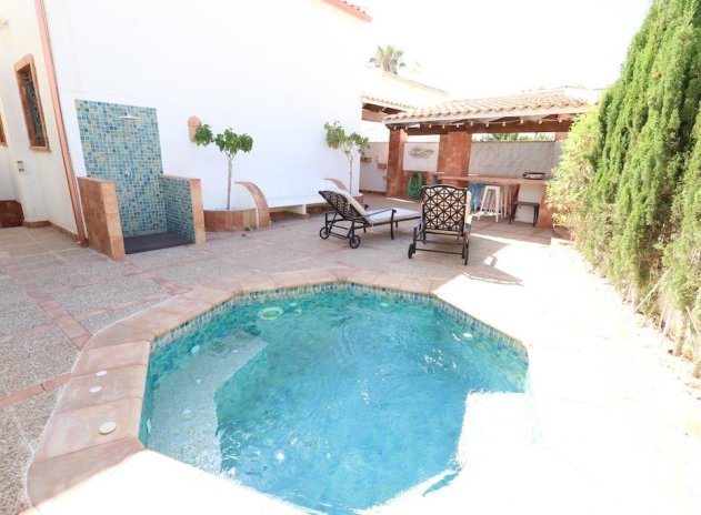 Herverkoop - Villa - Orihuela Costa - Villamartín