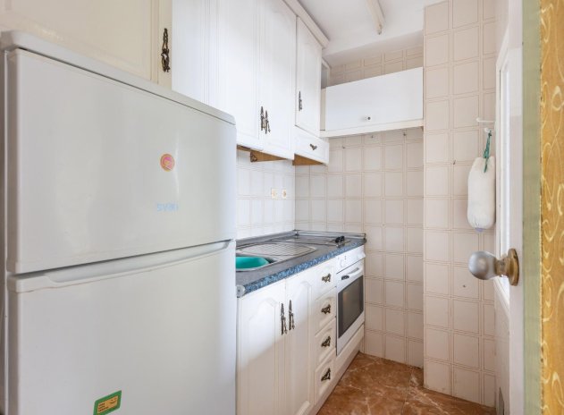 Resale - Apartment / Flat * - Torrevieja - Torrevieja *