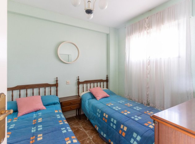 Resale - Apartment / Flat * - Torrevieja - Torrevieja *