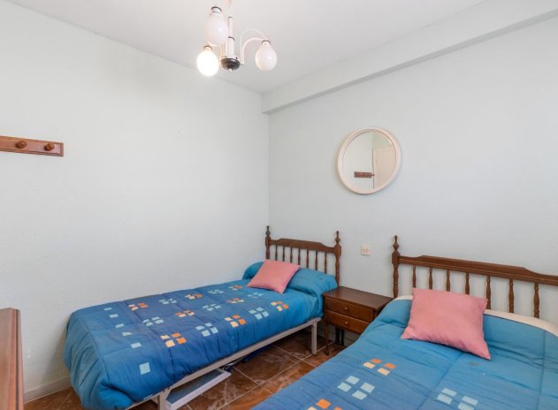 Resale - Apartment / Flat * - Torrevieja - Torrevieja *