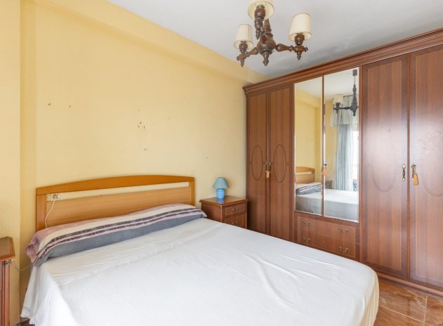 Resale - Apartment / Flat * - Torrevieja - Torrevieja *