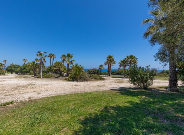 Resale - Apartment / Flat * - Torrevieja - Torrevieja *