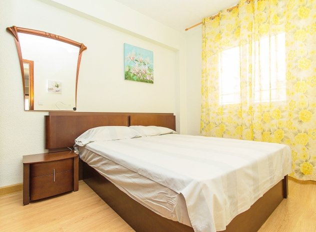 Herverkoop - Appartement - Torrevieja - Playa del Cura