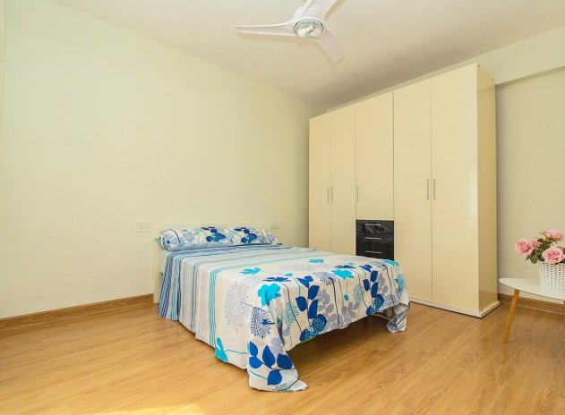 Herverkoop - Appartement - Torrevieja - Playa del Cura