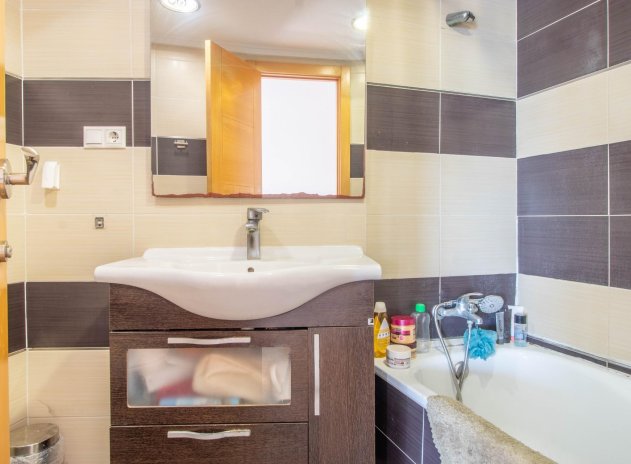 Herverkoop - Appartement - Torrevieja - Acequion