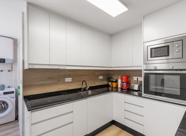 Herverkoop - Appartement - Torrevieja - Acequion