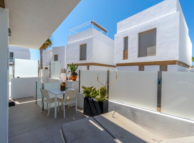 Herverkoop - Villa - Orihuela Costa - Villamartin