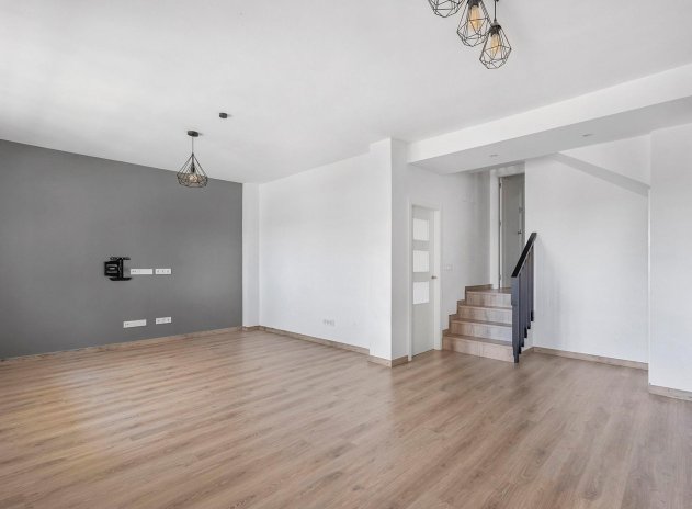 Herverkoop - Villa - Torrevieja - Aguas Nuevas