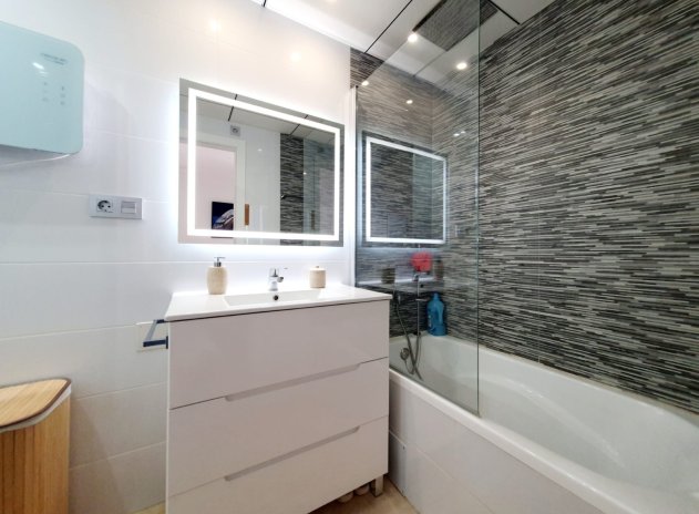 Reventa - Apartamento / Piso - Orihuela Costa - Villamartín-Las Filipinas