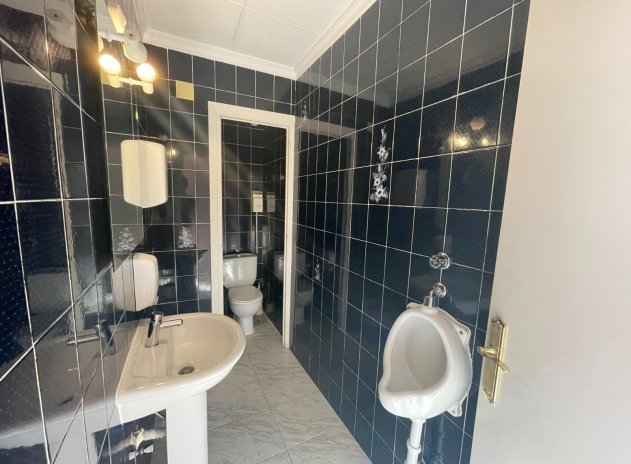 Wiederverkauf - Kommerziell - Torrevieja