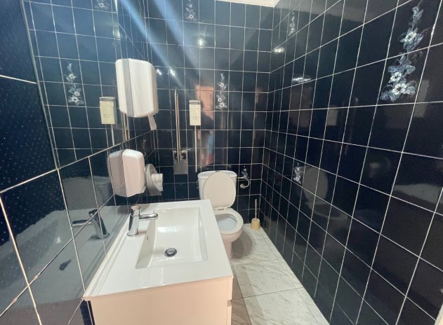 Wiederverkauf - Kommerziell - Torrevieja