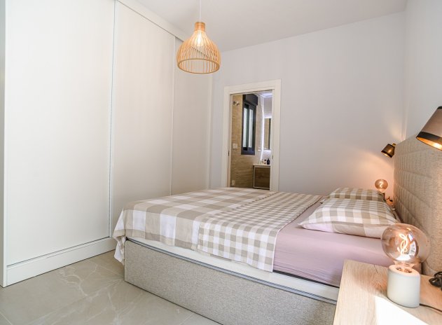 Herverkoop - Appartement - Torrevieja - Playa del Cura