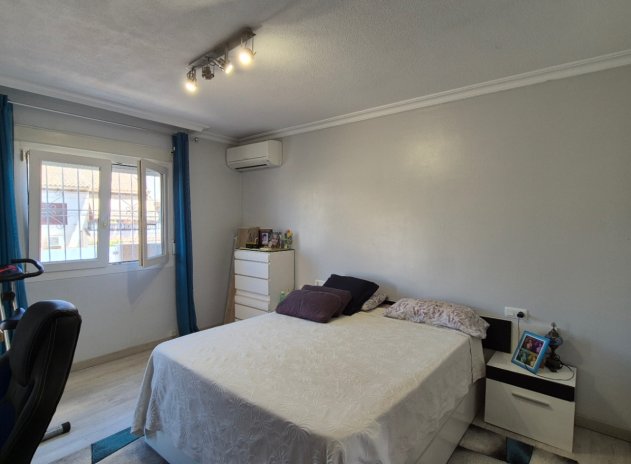 Herverkoop - Rijwoning - Torrevieja