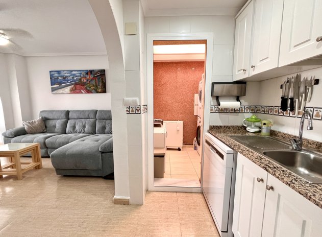 Revente - Maison mitoyenne - Avileses