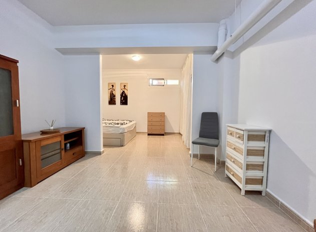 Revente - Maison mitoyenne - Avileses