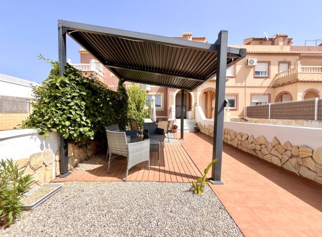 Revente - Maison mitoyenne - Avileses