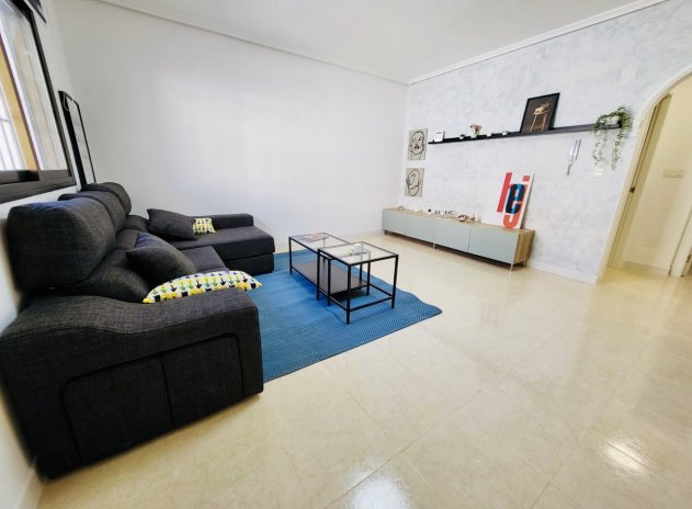Resale - Townhouse * - San Miguel de Salinas