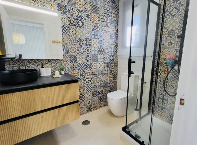 Resale - Townhouse * - San Miguel de Salinas