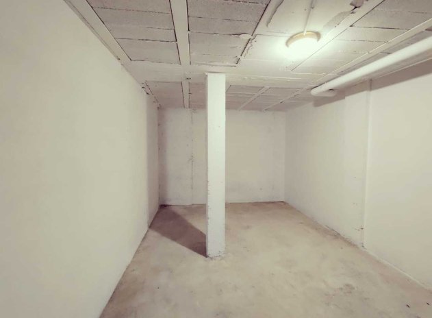 Resale - Townhouse * - San Miguel de Salinas