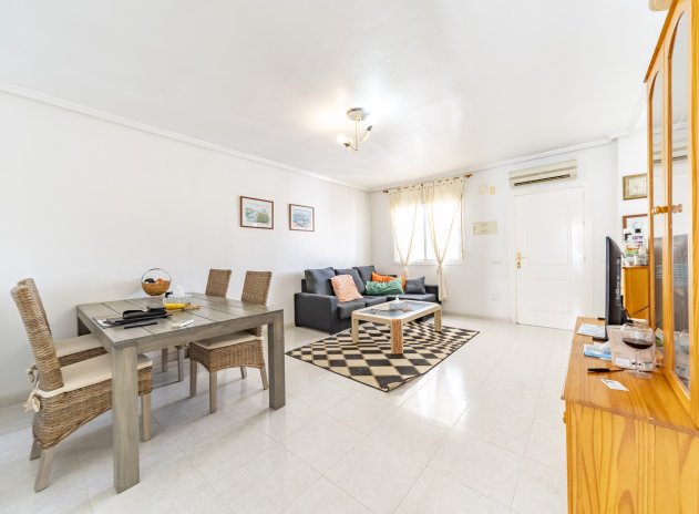 Herverkoop - Finca / Plattelands Woning - Ciudad Quesada - Doña Pepa