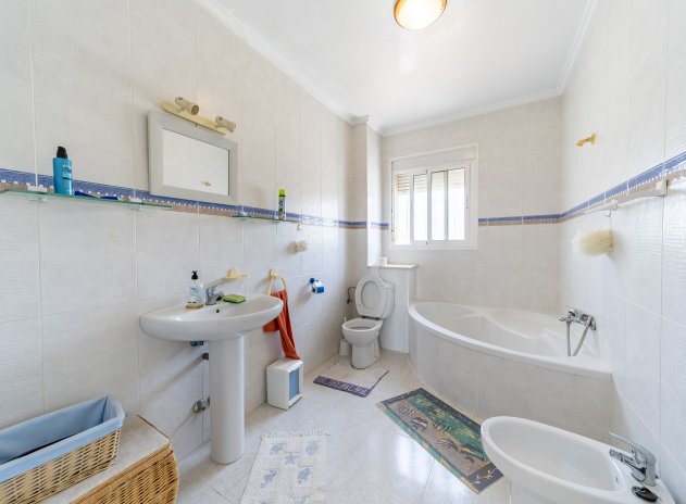 Herverkoop - Finca / Plattelands Woning - Ciudad Quesada - Doña Pepa