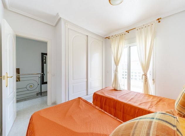 Herverkoop - Finca / Plattelands Woning - Ciudad Quesada - Doña Pepa