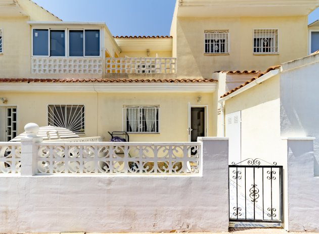 Herverkoop - Finca / Plattelands Woning - Ciudad Quesada - Doña Pepa