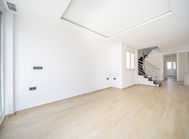 Herverkoop - Villa - Torrevieja - Aguas Nuevas