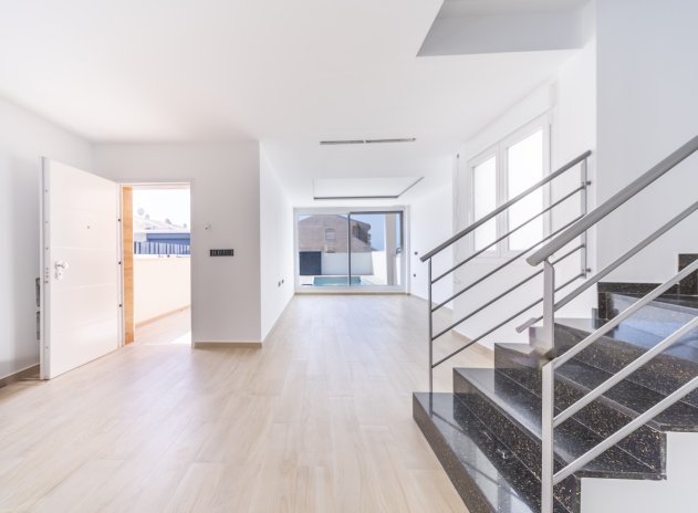 Herverkoop - Villa - Torrevieja - Aguas Nuevas