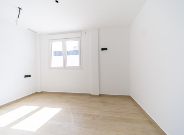 Herverkoop - Villa - Torrevieja - Aguas Nuevas