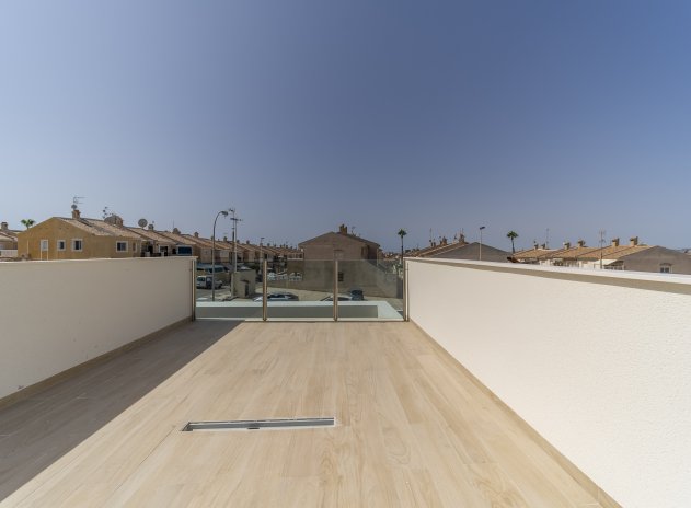 Herverkoop - Villa - Torrevieja - Aguas Nuevas