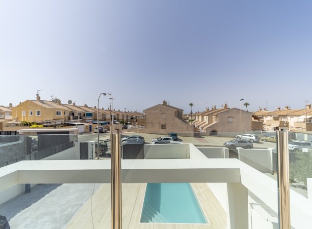 Herverkoop - Villa - Torrevieja - Aguas Nuevas