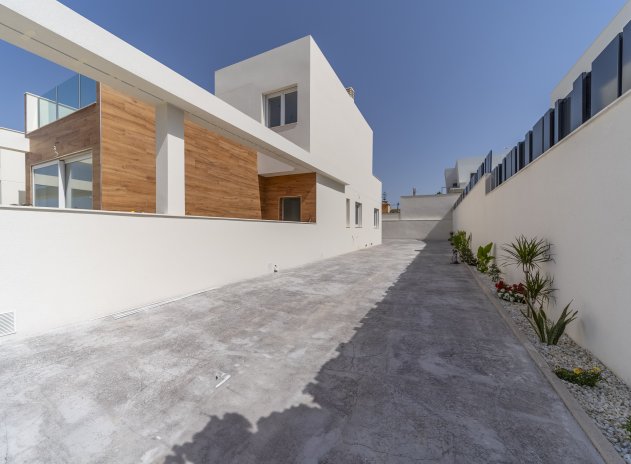 Herverkoop - Villa - Torrevieja - Aguas Nuevas