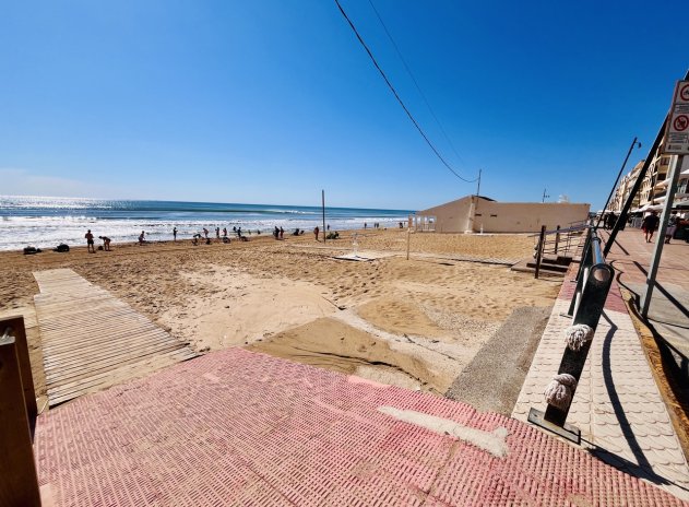 Reventa - Apartamento / Piso - Guardamar del Segura