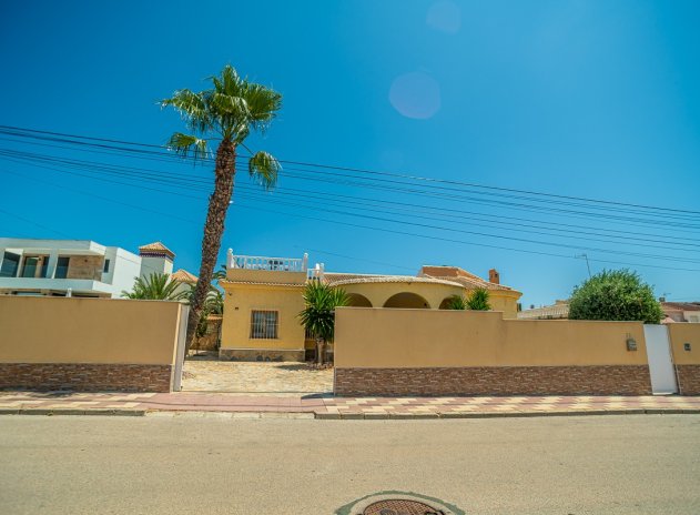 Herverkoop - Villa - Torrevieja - La Siesta