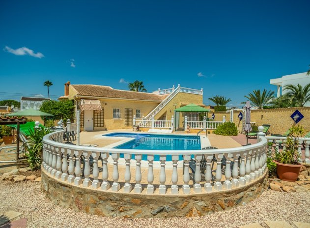 Herverkoop - Villa - Torrevieja - La Siesta