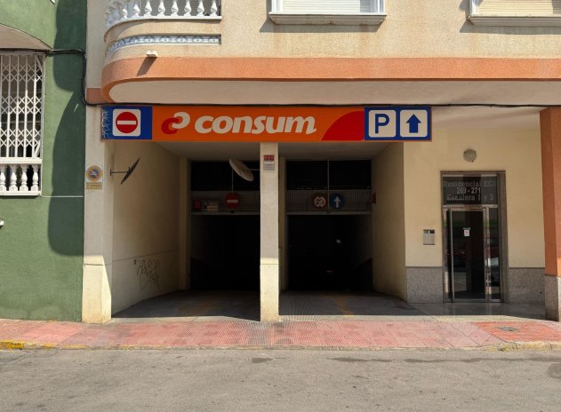 Wiederverkauf - Parkplatz - Torrevieja