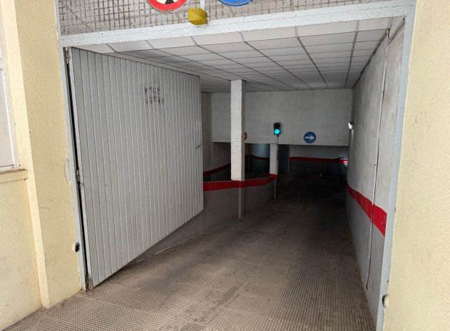 Wiederverkauf - Parkplatz - Torrevieja