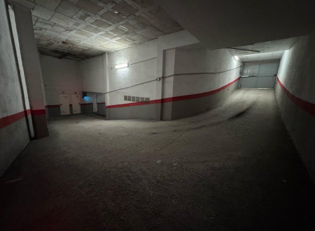 Wiederverkauf - Parkplatz - Torrevieja