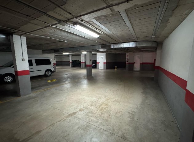 Wiederverkauf - Parkplatz - Torrevieja