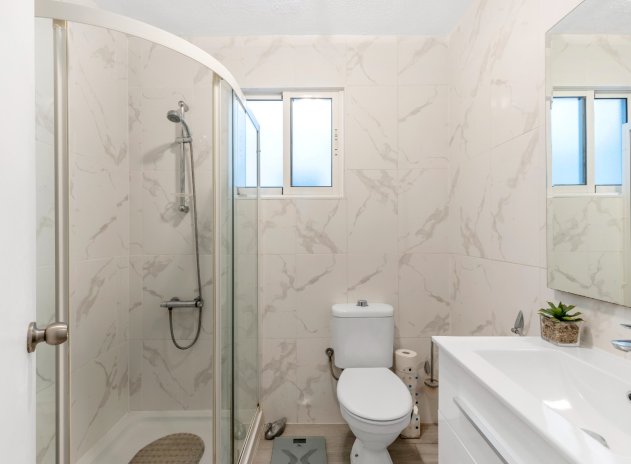 Herverkoop - Appartement - Torrevieja - Playa del Cura